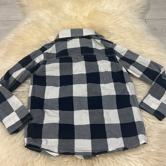 OshKosh Black White Long-Sleeve Button Down Shirt & Gray/Black Straight Jeans 4T - Picture 12 of 12